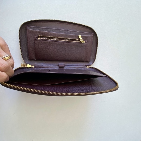 Louis Vuitton Taiga Atoll Brown Travel Organizer - Picture 10 of 12